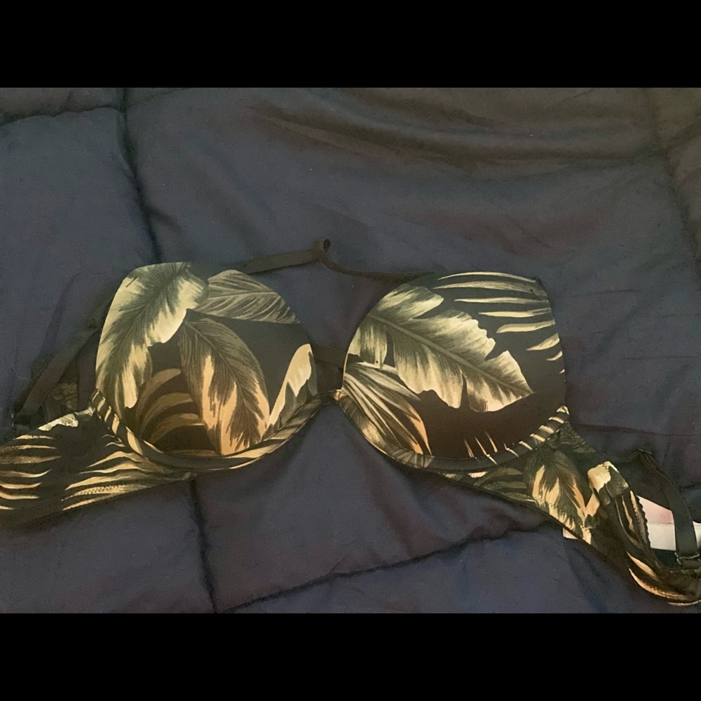 Victoria’s Secret PINK Wear Everywhere Super Push-Up Bra 34A